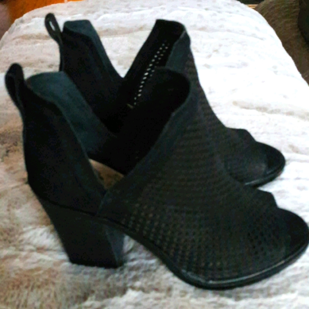 Vince Camuto booties